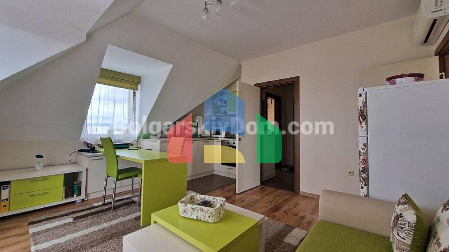 Трикімнатна квартира в Віола 2