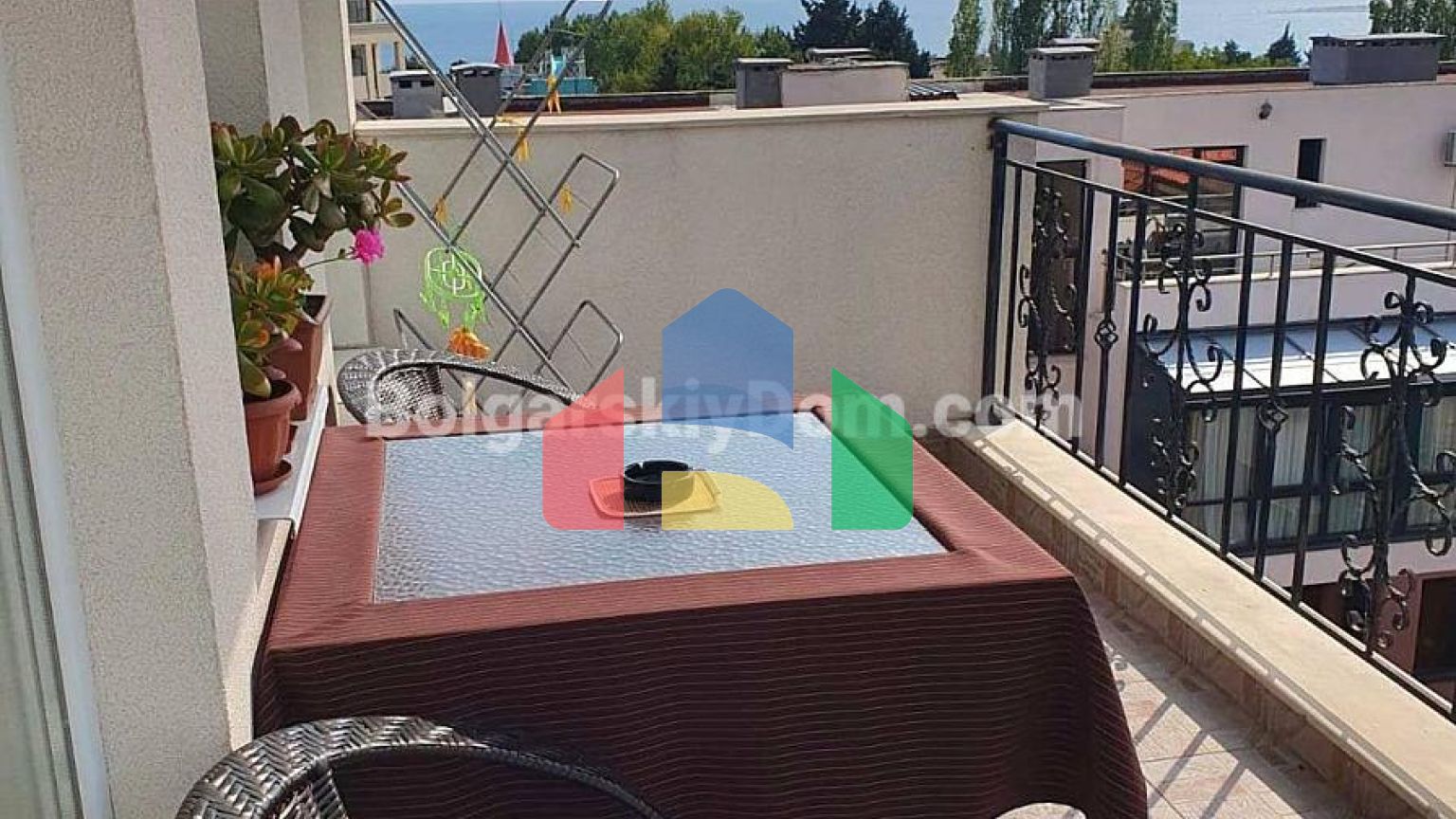 Трикімнатна квартира в Віола 2