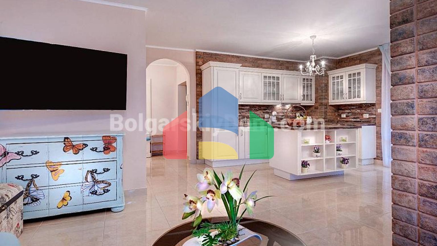 Чотирикімнатна квартира в Естебан