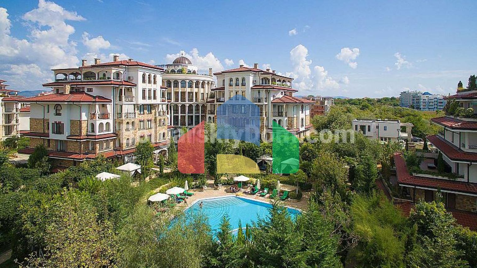 Чотирикімнатна квартира в Естебан