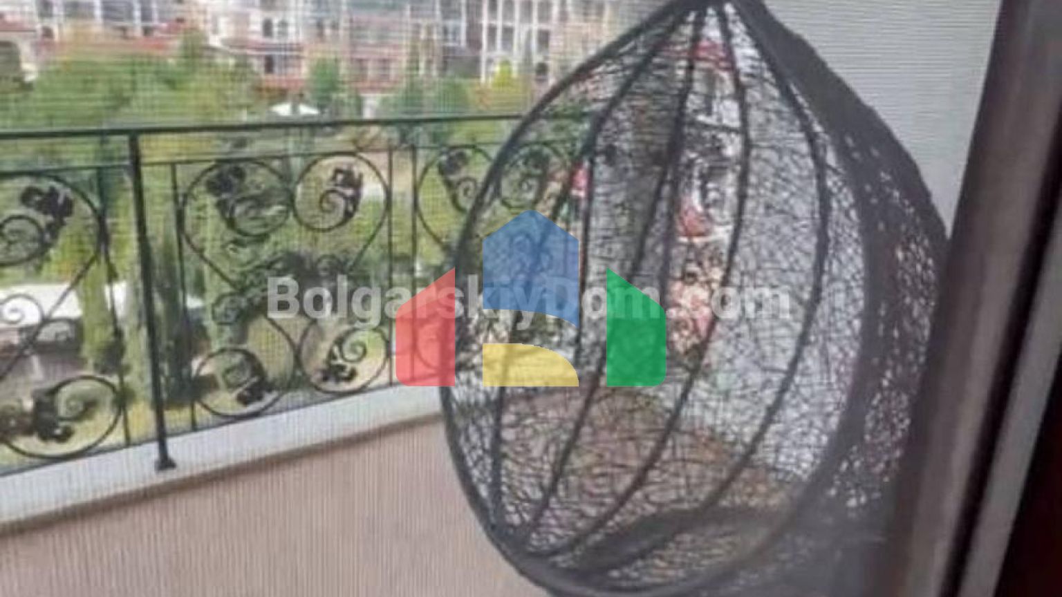 Чотирикімнатна квартира в Естебан