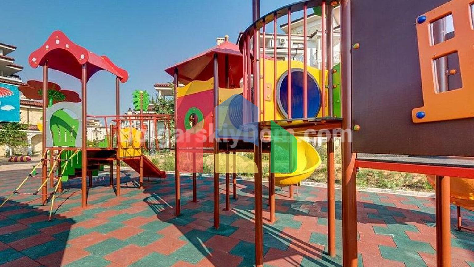 Чотирикімнатна квартира в Естебан