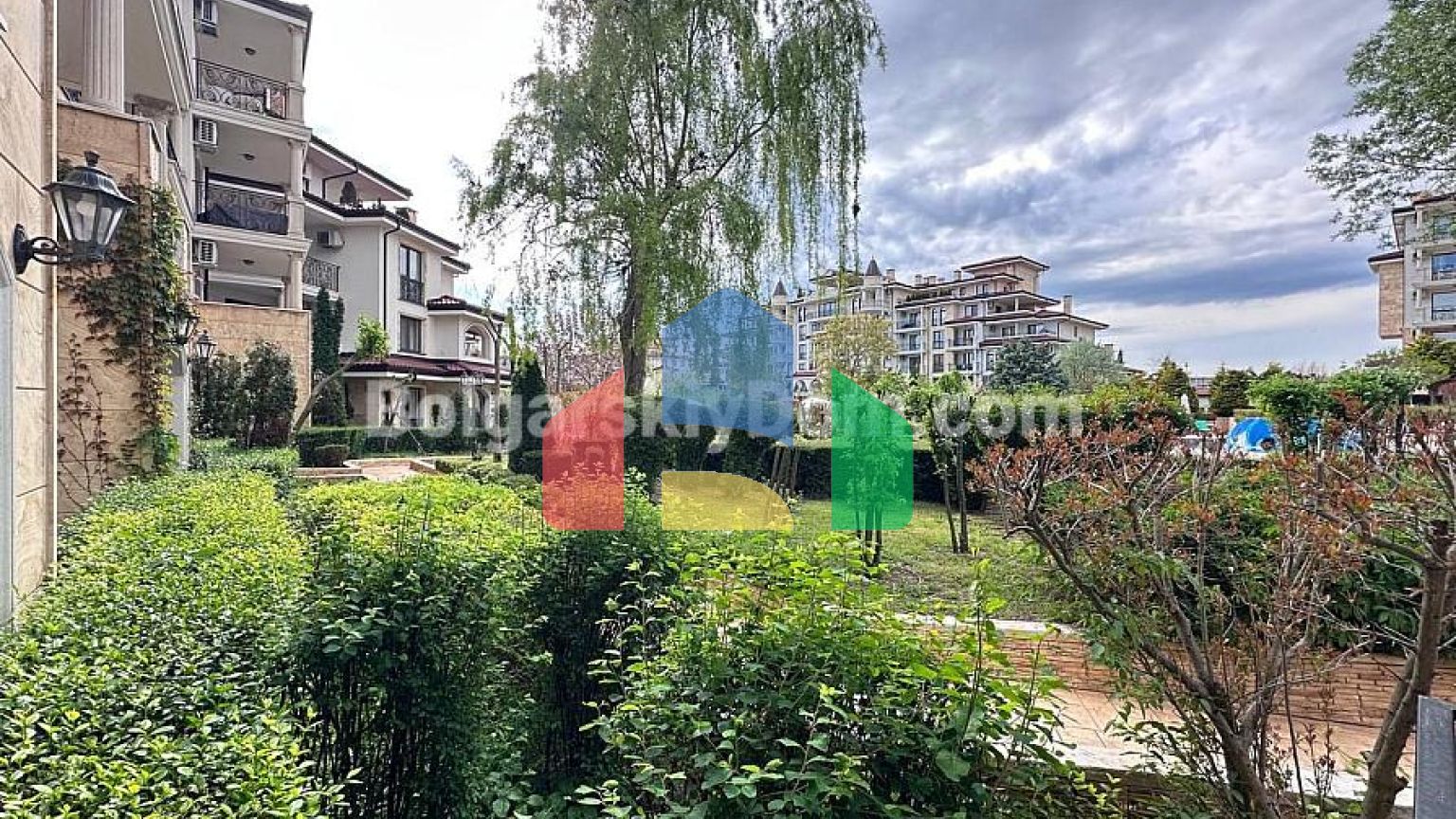 Квартира-студія в Посейдон