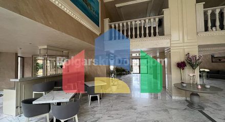 Квартира-студія в Валенсія Гарденс