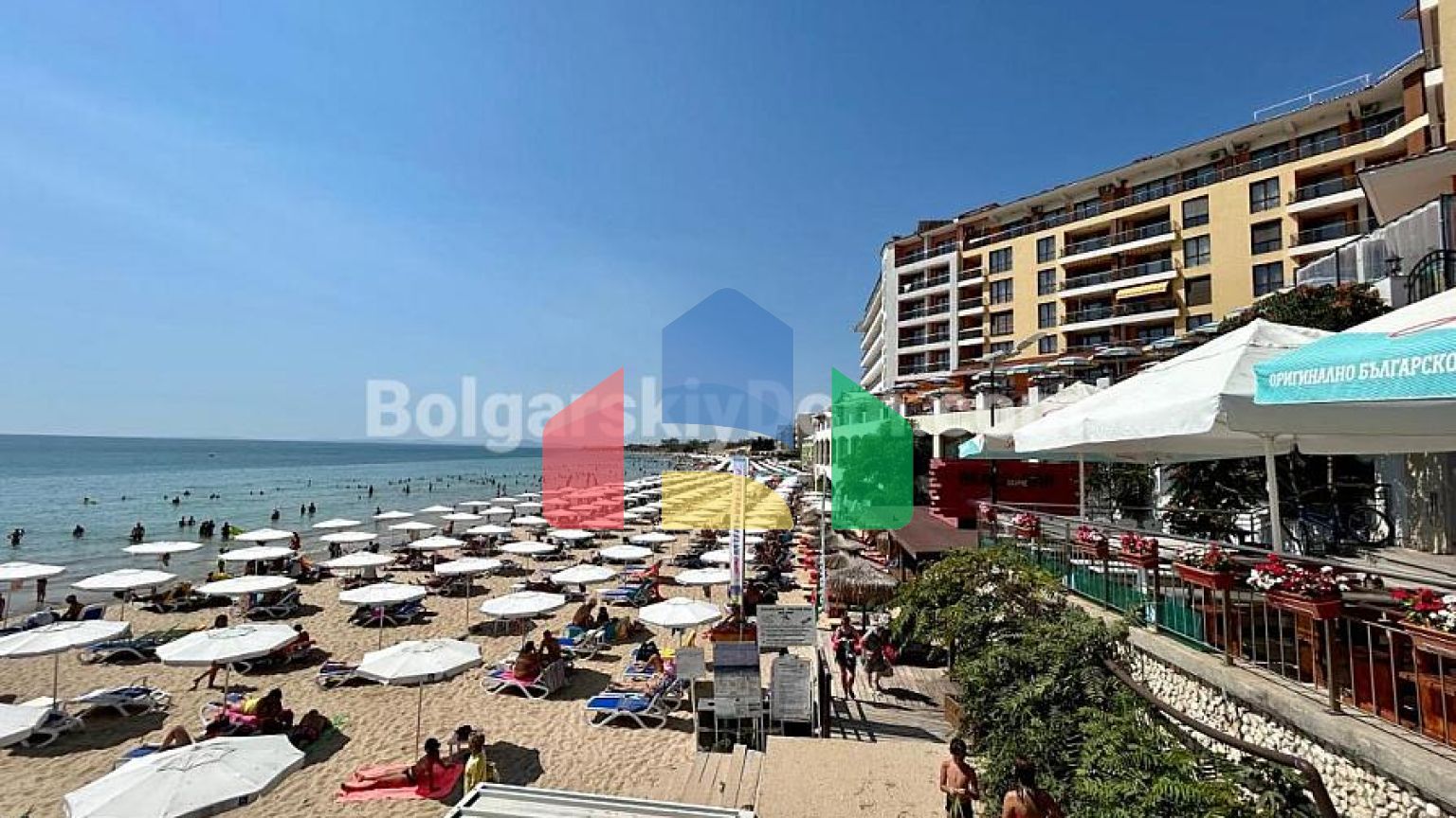 Квартира-студія в Валенсія Гарденс