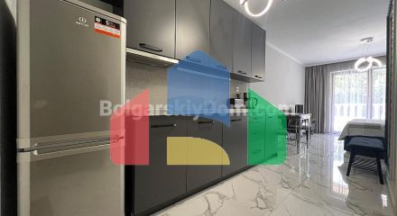 Квартира-студія в Валенсія Гарденс