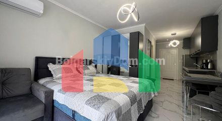 Квартира-студія в Валенсія Гарденс