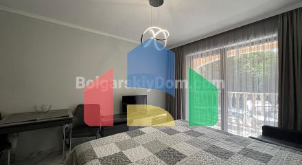 Квартира-студія в Валенсія Гарденс