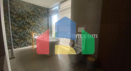 Трикімнатна квартира в Бельведер