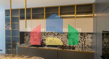 Трикімнатна квартира в Бельведер