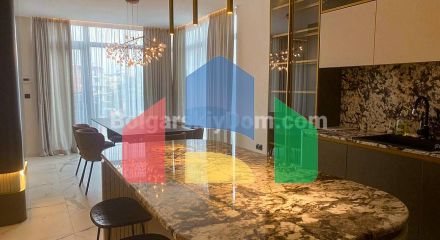 Трикімнатна квартира в Бельведер