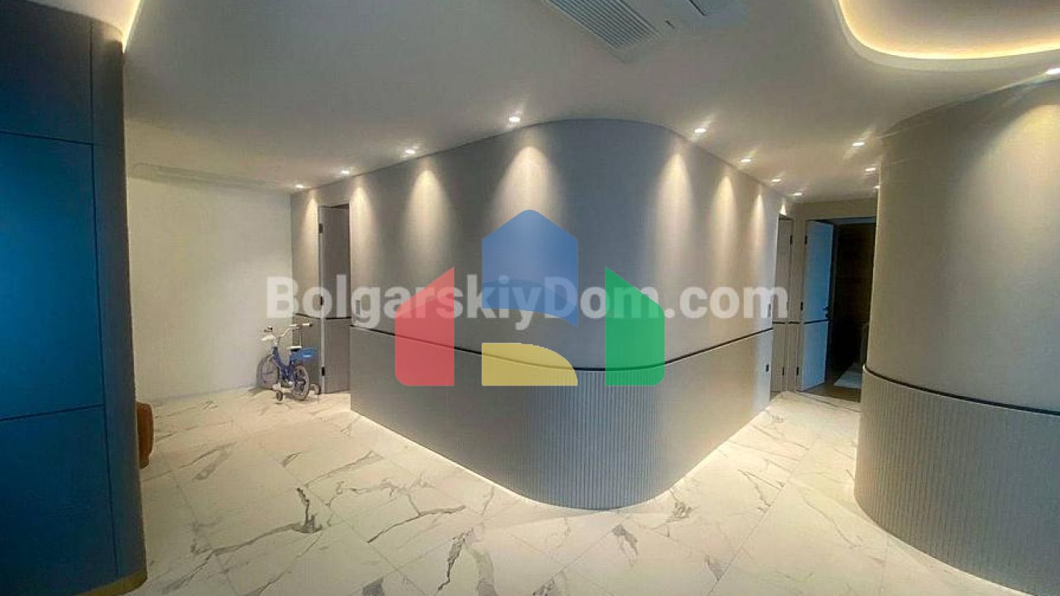 Трикімнатна квартира в Бельведер