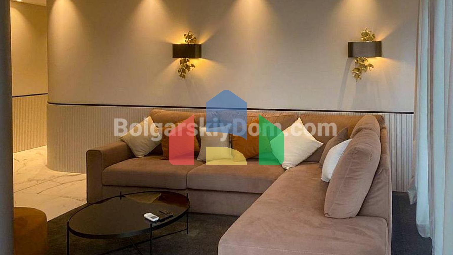 Трикімнатна квартира в Бельведер