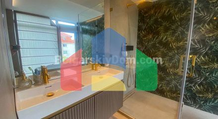 Трикімнатна квартира в Бельведер