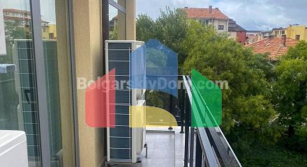 Трикімнатна квартира в Бельведер