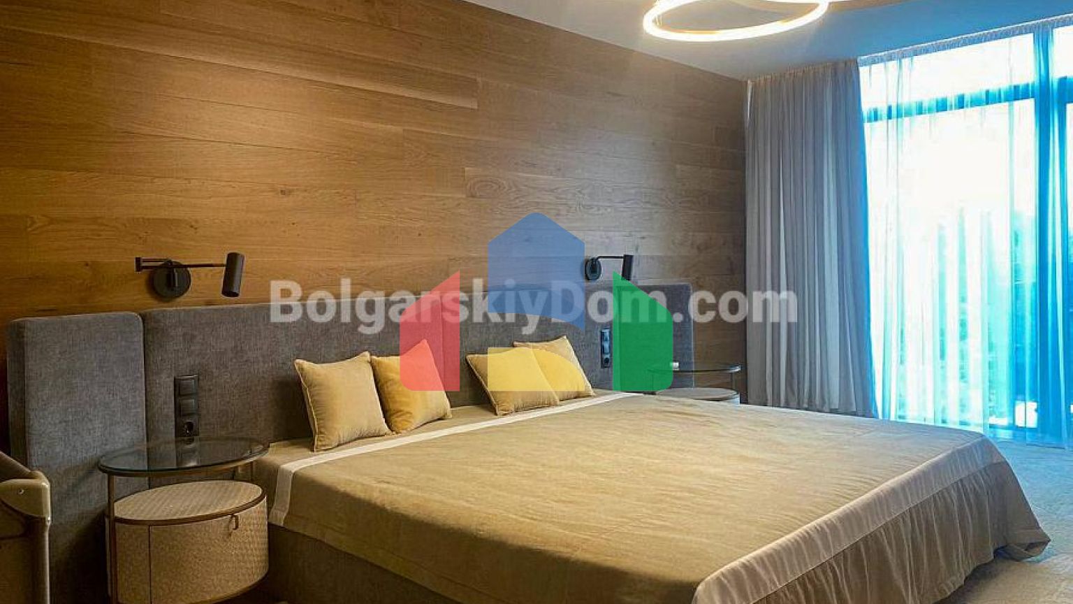 Трикімнатна квартира в Бельведер