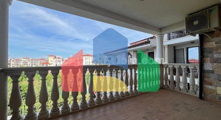 Трехэтажный пентхаус в Эстебан