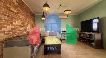 Триповерховий пентхаус в Естебан