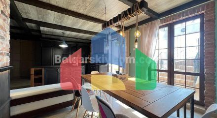 Триповерховий пентхаус в Естебан