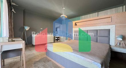 Триповерховий пентхаус в Естебан