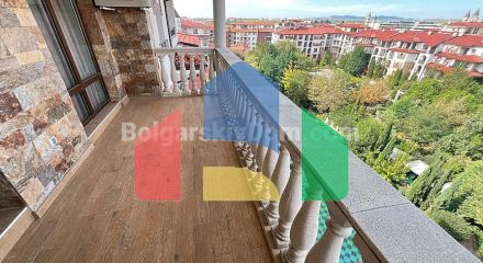 Триповерховий пентхаус в Естебан