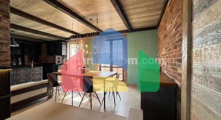 Триповерховий пентхаус в Естебан