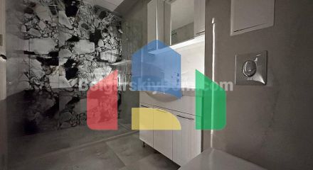 Трикiмнатна квартира в Валенсiя Люкс