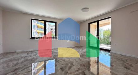 Трикiмнатна квартира в Валенсiя Люкс