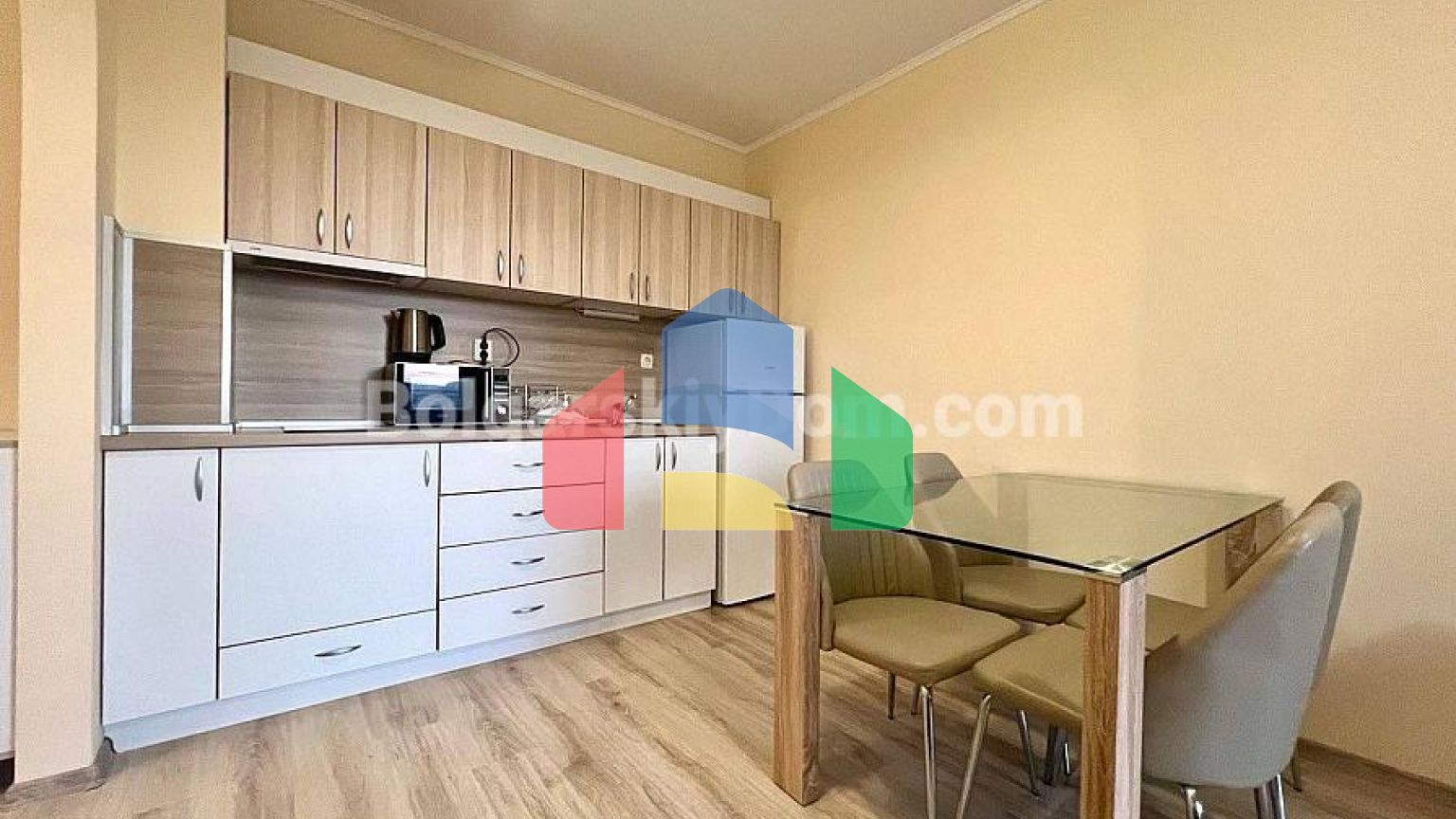 Двокімнатна квартира в Посейдон