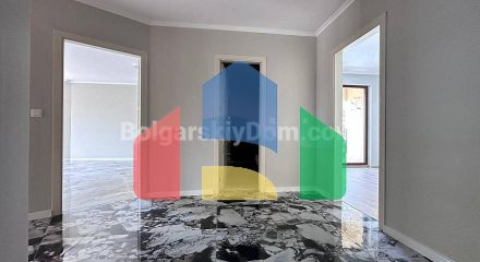 Three-room apartment in Valencia Lux