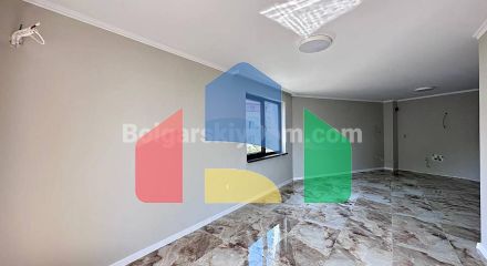 Трикімнатна квартира у Валенсія Люкс