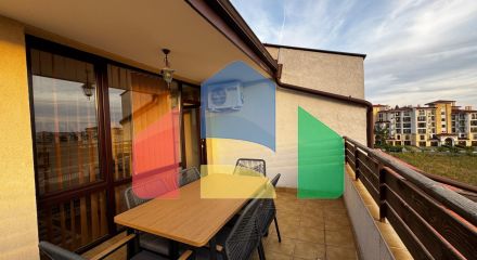 Трёхкомнатный апартамент в Несебре, комплекс “Вияна”