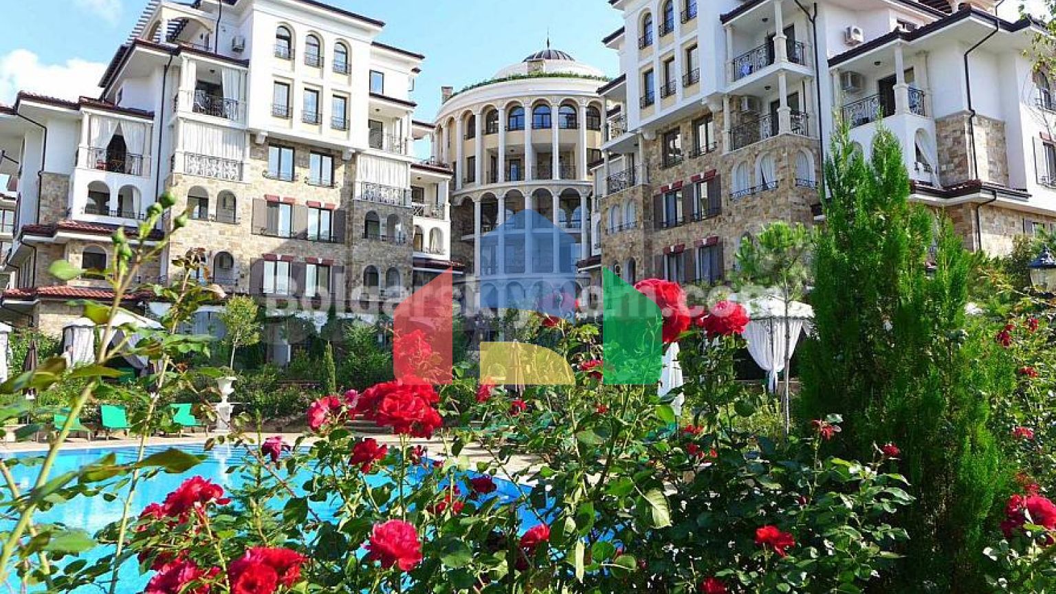 Пентхаус в Эстебан