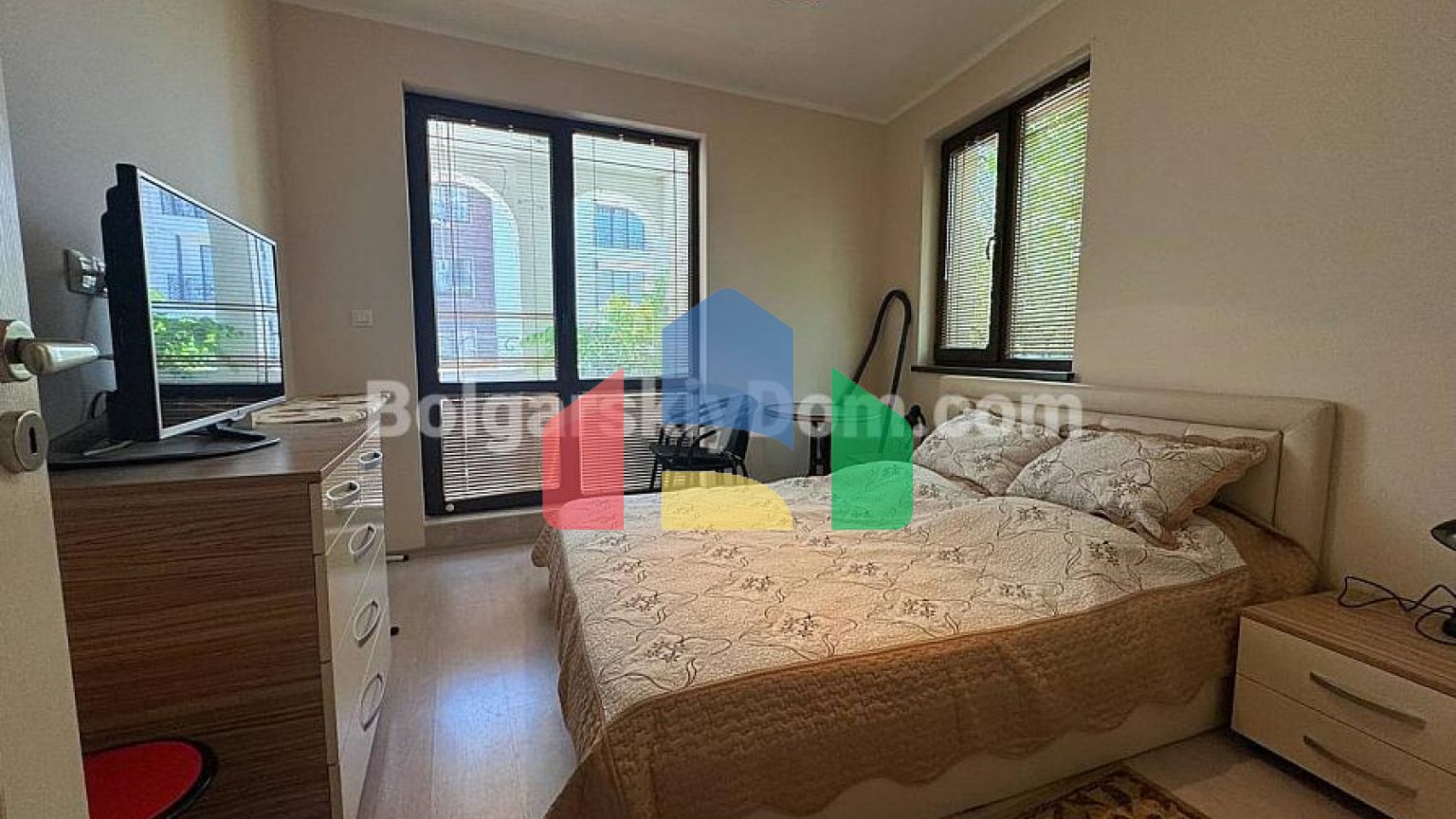 Двухкомнатная квартира в Эстебан