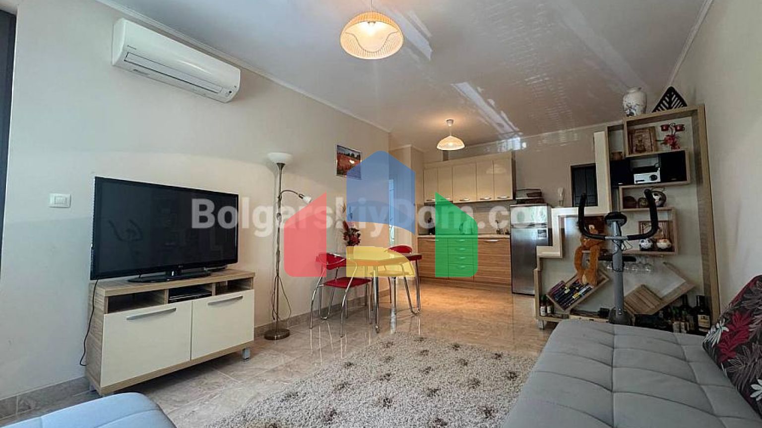 Двухкомнатная квартира в Эстебан