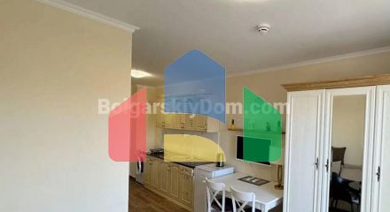 Квартира-студия в Валенсия Гарденс