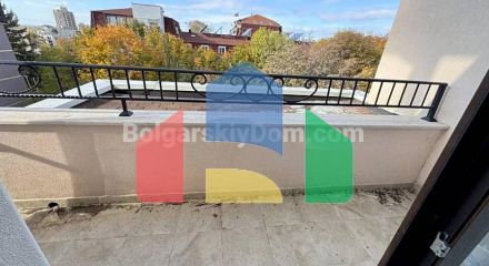 Квартира-студия в Валенсия Гарденс