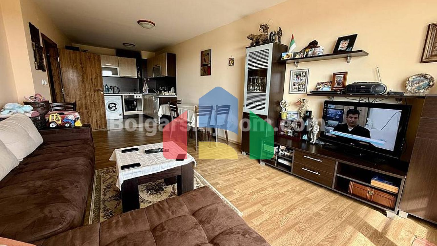 Двухкомнатная квартира в Джолли