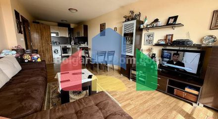 Двухкомнатная квартира в Джолли