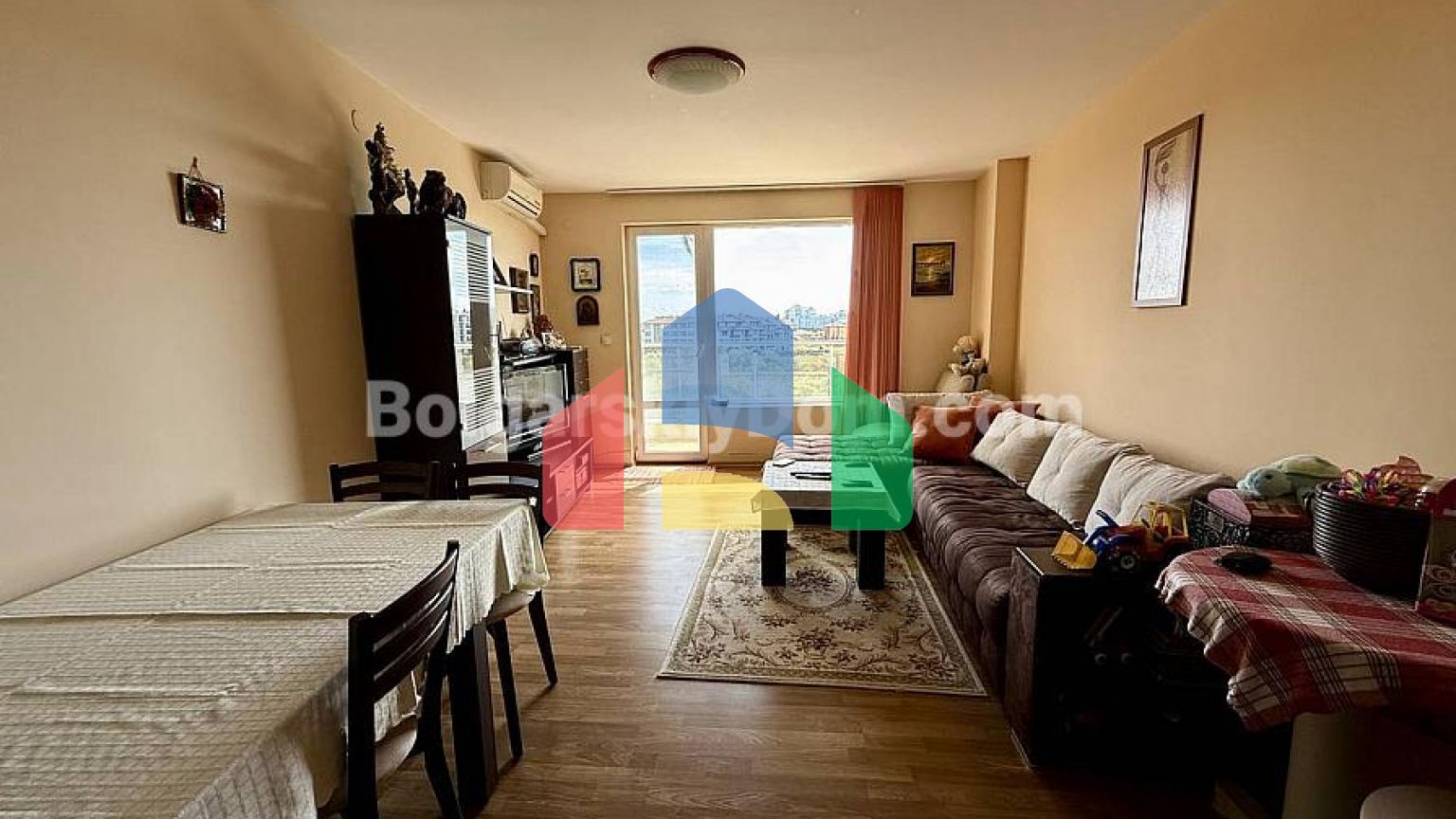 Двухкомнатная квартира в Джолли