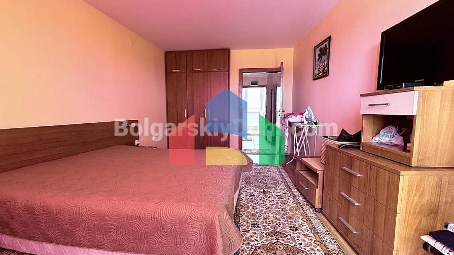 Двухкомнатная квартира в Джолли