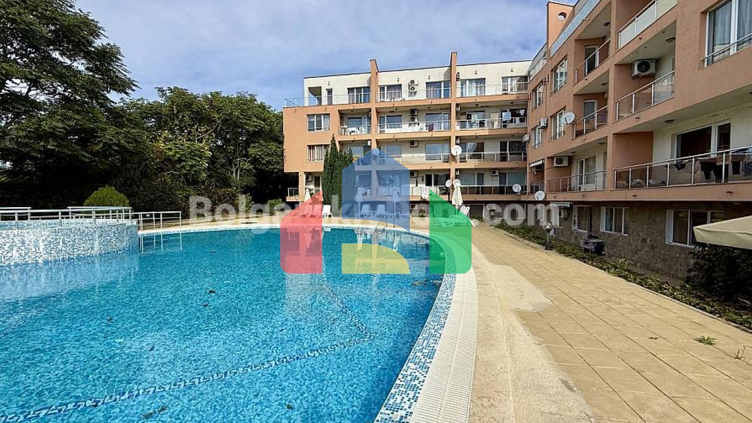 Двухкомнатная квартира в Джолли