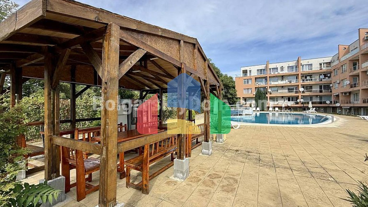 Двухкомнатная квартира в Джолли