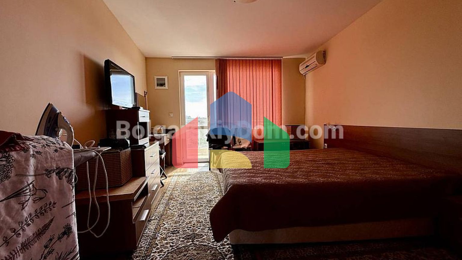 Двухкомнатная квартира в Джолли