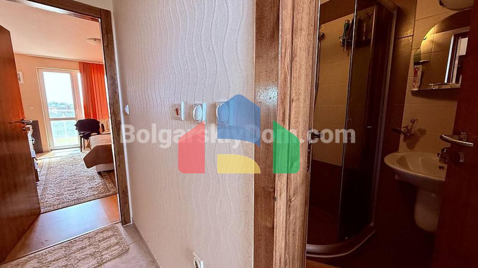 Двухкомнатная квартира в Джолли