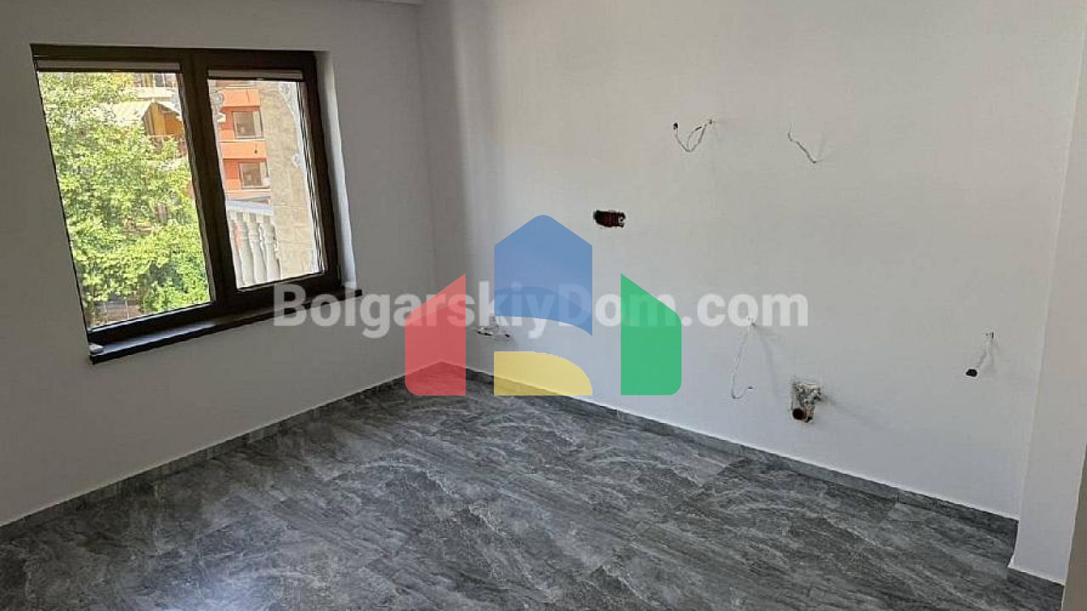 Двухкомнатная квартира в Валенсия Гарденс