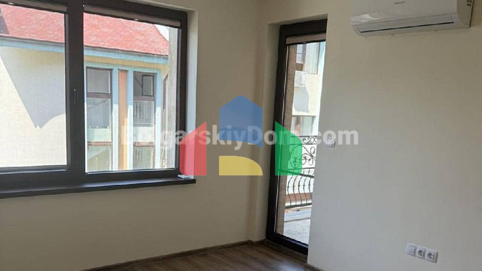 Двухкомнатная квартира в Валенсия Гарденс