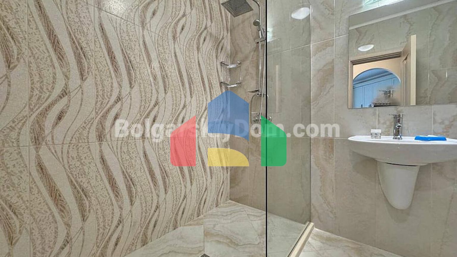 Двухкомнатная квартира в Посейдон