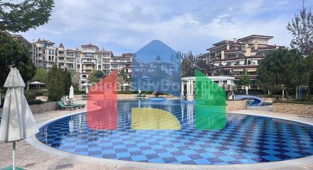 Четырехкомнатная квартира в Посейдон