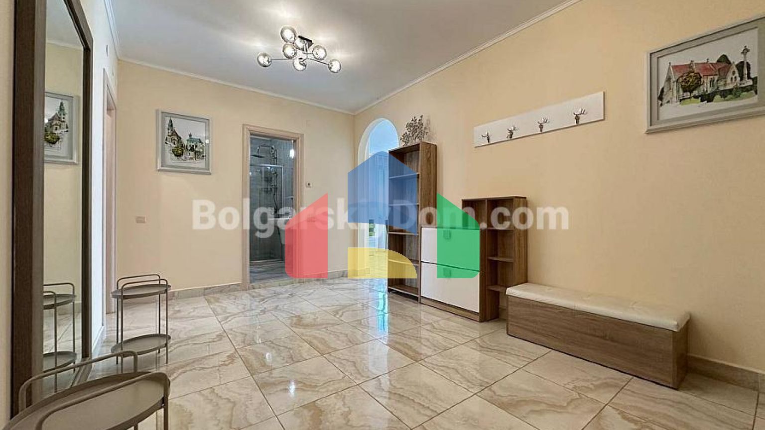 Четырехкомнатная квартира в Посейдон